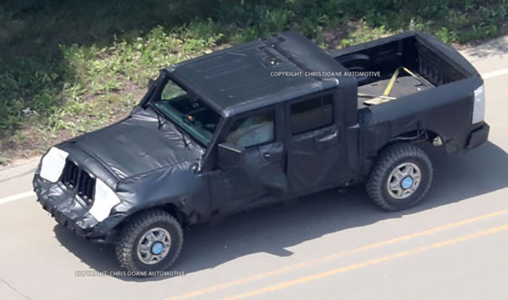 2019 Jeep Pickup Spied - Will There Be A Diesel-Powered Rubicon Edition?