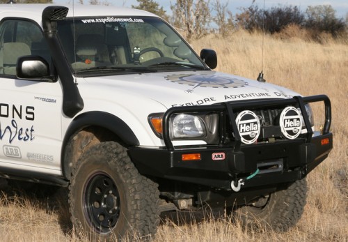 ARB Winch Bumper ARB Deluxe Bull Bar Toyota Tacoma