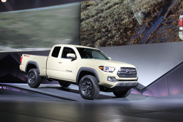 2016 Toyota Tacoma Debuts - Cautious Upgrade