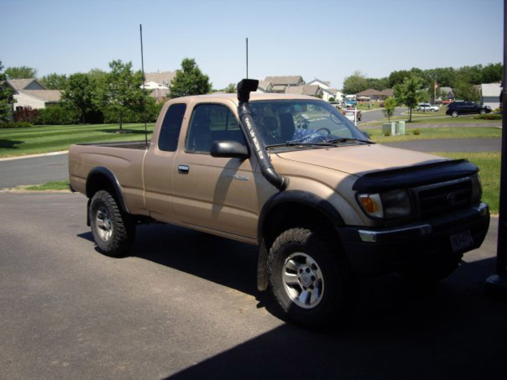 2000 Toyota Tacoma Solid Axle Swap - Featured Truck